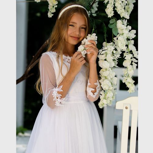 Biała sukienka komunijna, ozdobiona gipiurą