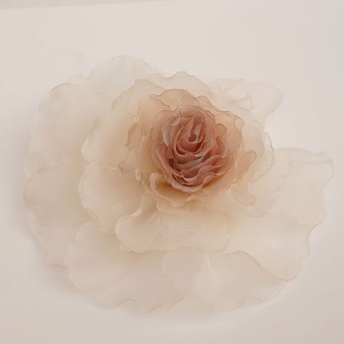 Efektowna ozdoba włosów duża róża 32 cm, cieniowana