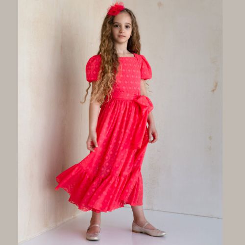 Zwiewna, długa sukienka dziewczęca w kolorze malinowym